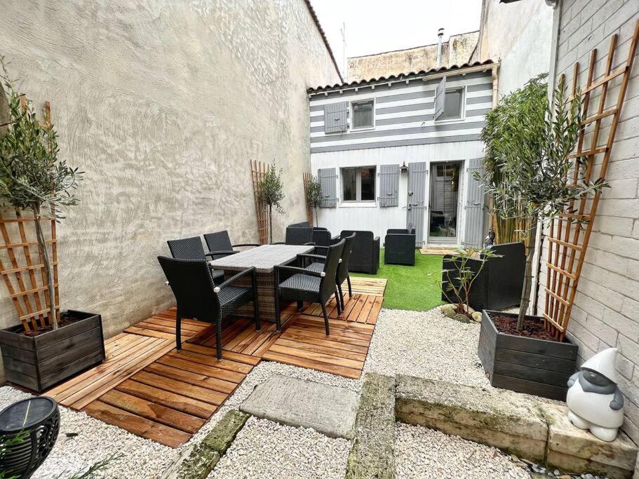 L'Escale Avec Jardin - Coeur De Ville لا روشيل المظهر الخارجي الصورة